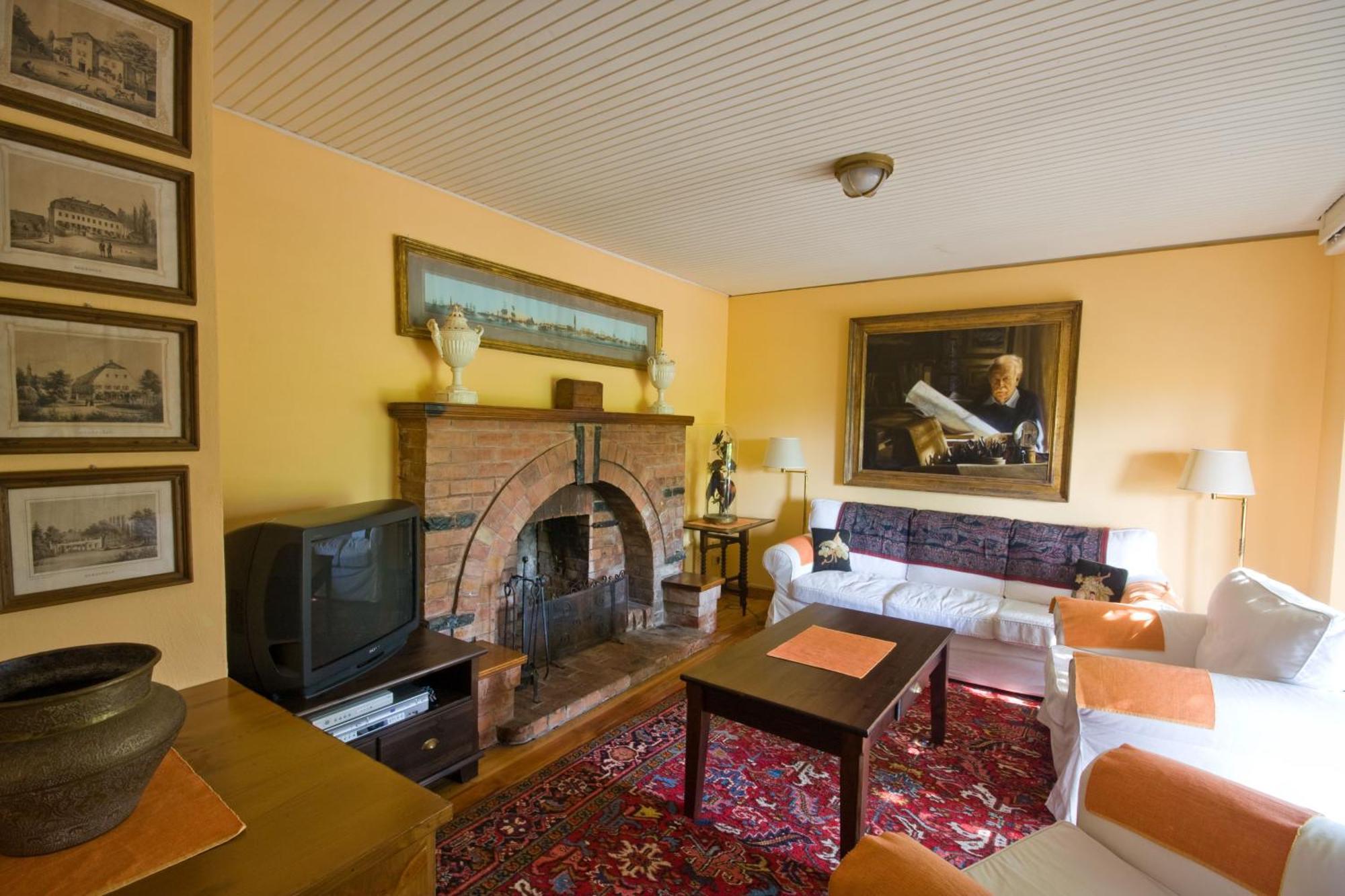 Agriturismo Castello Di Vezio Varenna Kamer foto