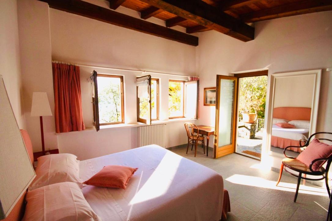 Agriturismo Castello Di Vezio Varenna Buitenkant foto