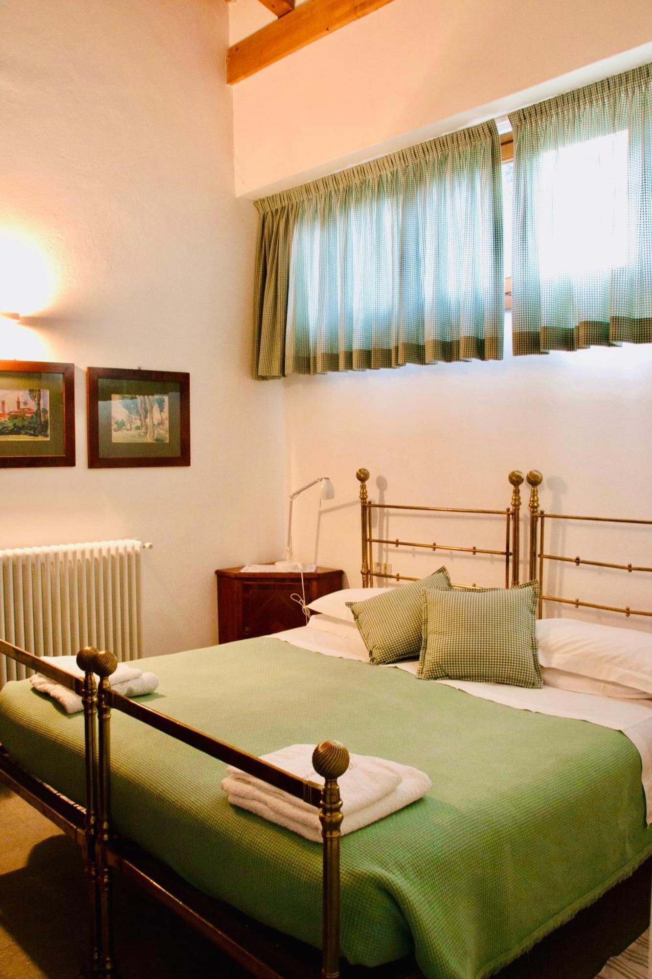 Agriturismo Castello Di Vezio Varenna Buitenkant foto